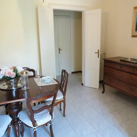 Emy Apts Apartment